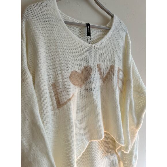 New Venti6 Made in Italy Off White Oversized LOVE V-Neck Sweater Size: Small / M - Picture 2 of 7